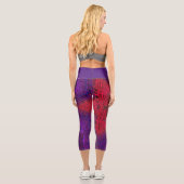 Weave Mandala Red und Lila Capri Leggings (Rückseite)