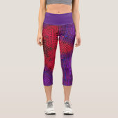 Weave Mandala Red und Lila Capri Leggings (Vorderseite)