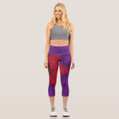 Weave Mandala Red und Lila Capri Leggings (Vorderseite)