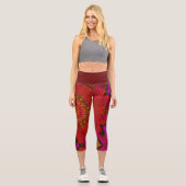 Weave Mandala Rosa und Gelb Capri Leggings (Vorderseite)
