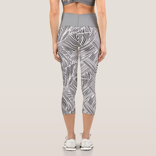 Weave Pattern Design Art  Capri Leggings (Rückseite)