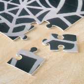 Web des Mysteriums: Delikate Falle - Weiße Spinnen Puzzle (Seite)