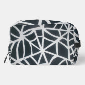 Web of Style: White and Black Spiderweb Print Bag Waschbeutel (Rückseite)
