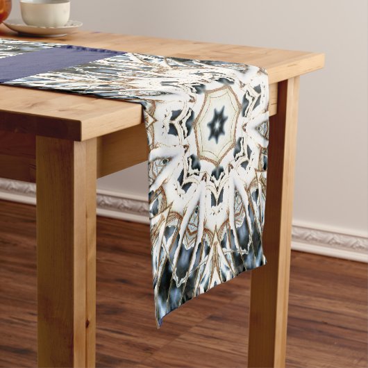 Web-Schnee Kurzer Tischläufer (Beispiel)