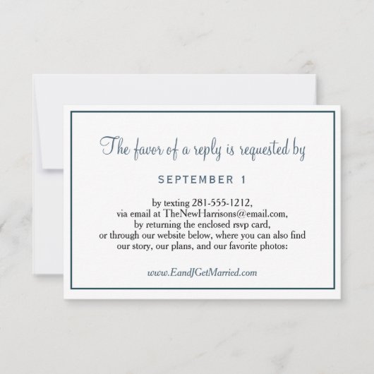 Website Hochzeiten Elegant Dust Blue Script UAWG RSVP Karte (Vorderseite)