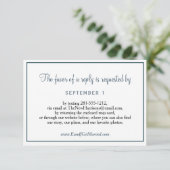 Website Hochzeiten Elegant Dust Blue Script UAWG RSVP Karte (Stehend Vorderseite)