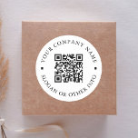 Website Link QR Code Minimaler Geschäftsname Runder Aufkleber<br><div class="desc">Einfache Visitenkarte mit Ihrem QR Code Website Link. Für eine weiter gehende Anpassung dieses Designs klicken Sie bitte auf den BUTTON BLAU DESIGN TOOL oben! Matching-Elemente sind ebenfalls verfügbar.</div>