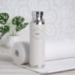 Website mit dem Firmenlogo Custom QR code Trinkflasche<br><div class="desc">Machen Sie mit unserer Business Logo Custom QR Code Website Beruflich Water Flasche einen bleibenden Eindruck. Diese schlanke und berufliche Wasserflasche ist der ideale Weg, um Ihr Firmenlogo zu präsentieren und den Webverkehr und die Verlobung Ihrer Kunden zu erhöhen. Neutrale Taupe Farbe. Durch den Einsatz eines benutzerdefinierten QR-Codegenerators auf die...</div>