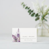 Website von Dusky Lilac Green Hütte Floral Wedding Begleitkarte (Stehend Vorderseite)