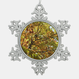 Wechselnde Ahornbaum grüne und goldene Herbstfarbe Schneeflocken Zinn-Ornament