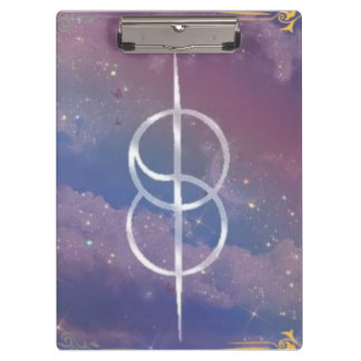 wechselndes Symbol in den Wolken Klemmbrett