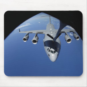 Wechselstrom - 17 Globemaster III empfängt Mousepad