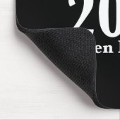 Weck mir 2028, wenn es vorbei ist mousepad (Ecke)