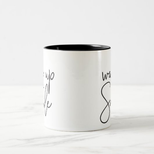 WECK UP AND SMILE Moderne niedliche Hand schwarz g Zweifarbige Tasse (Mittel)