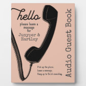 Wedding Audio Gästebuch Schwarzes Telefon auf Rosa Fotoplatte (Vorderseite)