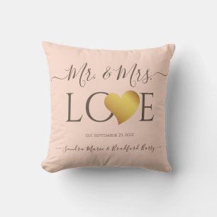 Wedding Black Gold Heart Script Name Mr. und Mrs. Kissen