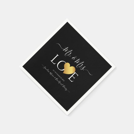 Wedding Black Gold Heart Script Name Mr. und Mrs. Serviette (Ecke)
