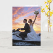 Wedding Bride and Groom on a Jet Ski Karte (Gelbe Blume)