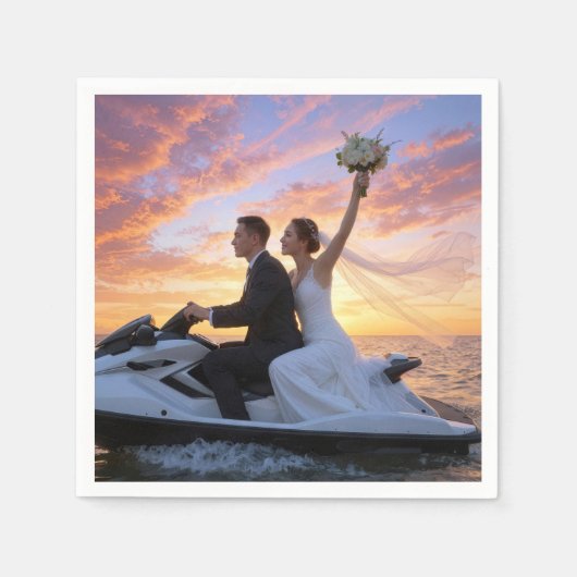 Wedding Bride and Groom on a Jet Ski Serviette (Vorderseite)