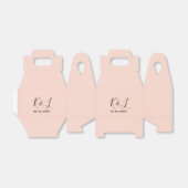 Wedding couple name letter date red pastel backgro geschenkschachtel (Ungefaltet)