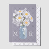 Wedding Daisies Mason Jar Monogram Initials Lila Pergament Einladungen (Versetzt (Einladung))