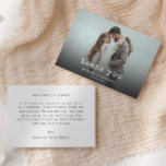 Wedding Foto Einfaches Minimalistisch Dankeschön C Dankeskarte<br><div class="desc">Ein einfaches minimalistisches Hochzeitskino Foto danke Ihnen Karte. Dieses Dankeschön bietet Ihnen ein Foto mit einem minimalistischen Schriftart für Schreibmaschinen. Das Foto dient nur zur Platzierung und kann durch ein beliebiges Foto ersetzt werden. Alle Texte können individuell angepasst werden. Der perfekte Weg, um Ihre Liebe und Dank an alle Ihre...</div>
