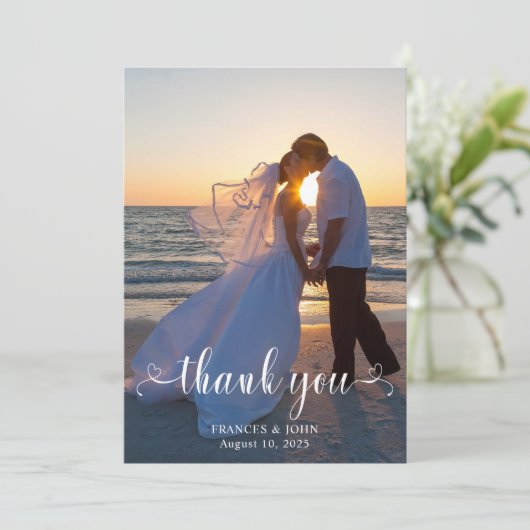 Wedding Foto Modern Heart Swash Script V Dankeskarte (Stehend Vorderseite)