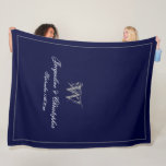 Wedding Gift Monogram Script Newlywed Keepake Fleecedecke<br><div class="desc">Wedding Geschenk Monogram Script Personalisiert Newlyweds Keepake Navy Blue und Gray Fleece Blanket, Personalisiert marineblau und silber grau mit Monogramm Fleece Decke. Stilvolle klassische Schrift für den Anfang, die Namen der Braut und Bräutigam, und das Hochzeitstag auf einem schlichten eleganten marineblauen Hintergrund. Perfektes Hochzeitsgeschenk für frische Weds, eine gepflegte Erinnerung...</div>