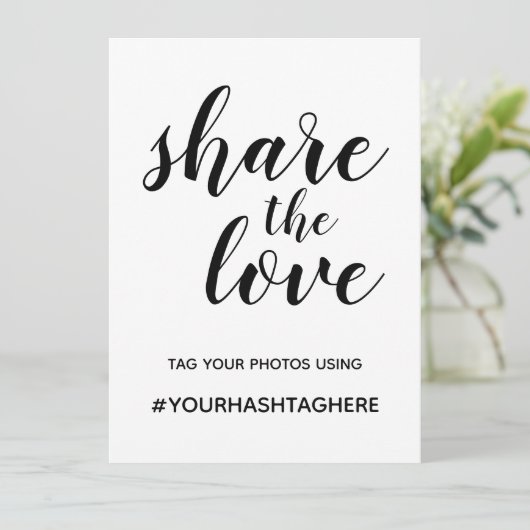 Wedding Hashtag Sign Einladung (Stehend Vorderseite)