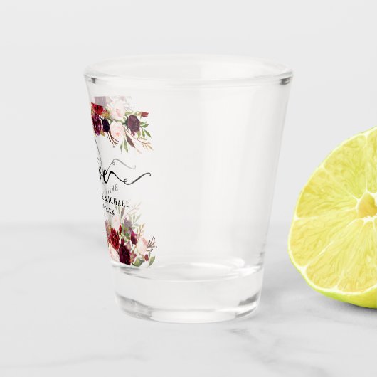 Wedding Kalligraphie-BurgunderblumenLiebe Schnapsglas (Rechts)