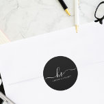 Wedding Monogram Calligraphy Script Custom Favor Runder Aufkleber<br><div class="desc">Enhance the elegance of your wedding favors with our Wedding Monogram Calligraphy Script Custom Favor Classic Round Stickers. These exquisite stickers are more than just labels; they are a reflection of your sophisticated taste and attention to detail. Featuring a timeless calligraphy script and your personalized monogram, these stickers add a...</div>