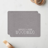 Wedding Monogram Newlyweds Graue Embossed Linen Mitteilungskarte (Vorderseite/Rückseite Beispiel)