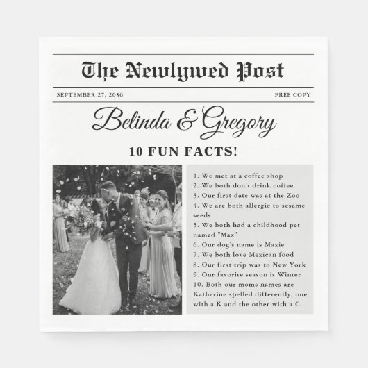 Wedding Newspaper Fun Black White Photo Fun Facts Serviette (Vorderseite)