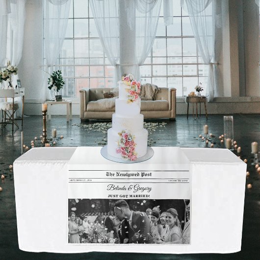 Wedding Newspaper Fun Photo Table Runner Sign Wandteppich
