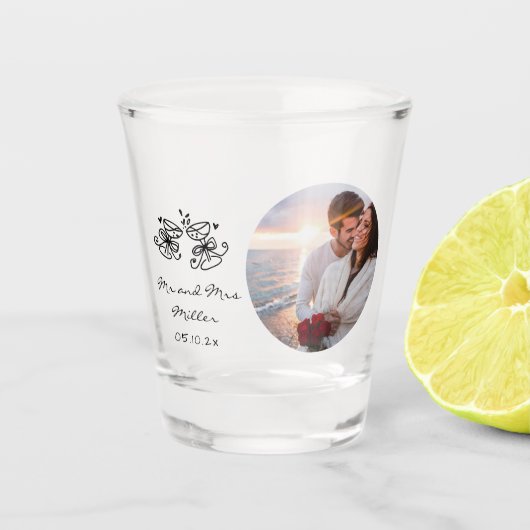 Wedding Photo whimsical Shot Glass Favor Schnapsglas (Vorderseite)