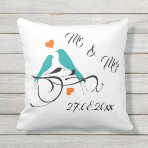 Wedding Throw Pillow Mr. & Mrs. Kissen
