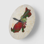 Wee Scottie Dog Merry Ruff! Ruff! Runde Wanduhr (Winkel)
