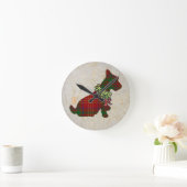 Wee Scottie Dog Merry Ruff! Ruff! Runde Wanduhr (Zuhause)