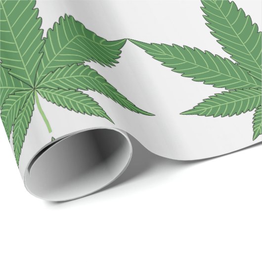 Weed Leaf on Silver Foiled Look Personalized Geschenkpapier (Rolleneckpunkt)