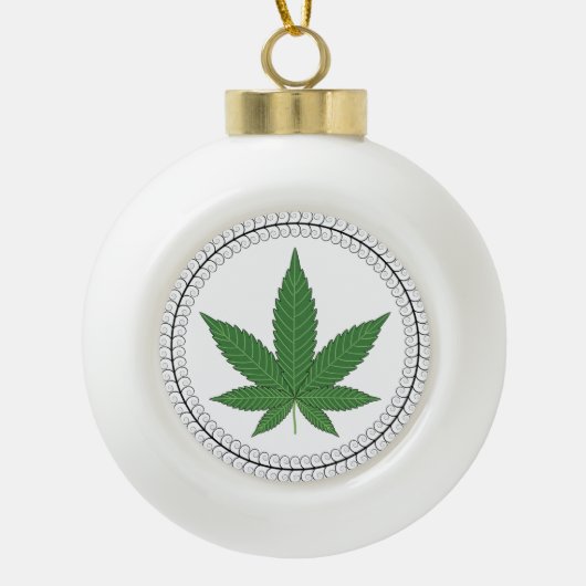 Weed Leaf Tree Swirl Trim Personalisiert Keramik Kugel-Ornament (Vorderseite)