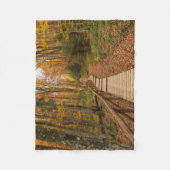 Weg durch den Herbstwald. Fleecedecke (Vorderseite)