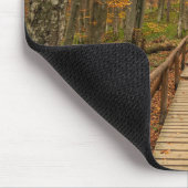 Weg durch den Herbstwald. Mousepad (Ecke)
