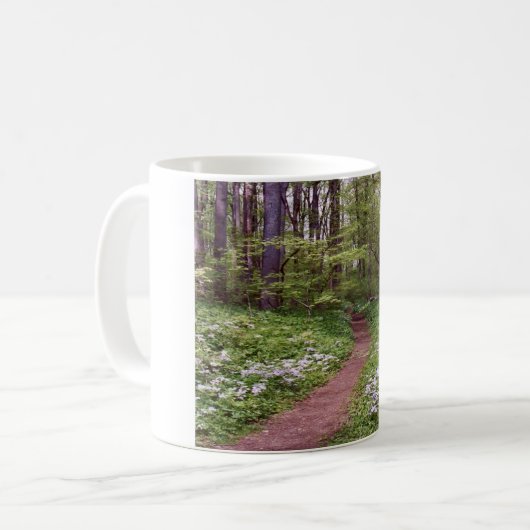 Weg durch Wildblumen Kaffeetasse (Vorderseite Links)
