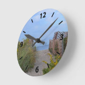 Weg zur Strandmauer Runde Wanduhr (Winkel)