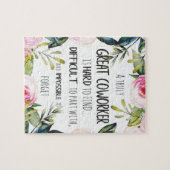 Weggehen der Gabe für einen Mitarbeiter, der ein G Puzzle (Horizontal)