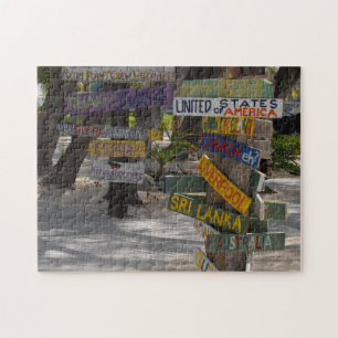 Wegweiser bei Rum Point. Grand Cayman Puzzle