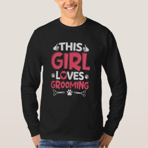 Weibchen dieses Liebe-Hundes, der Hund Groomer T-Shirt