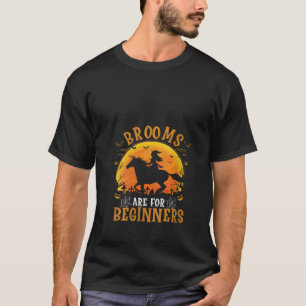 Weibchen Pferde zu Halloween Funny Brooms sind für T-Shirt
