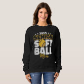 Weibchen Senior Softball Mama Softball Players Sof Sweatshirt (Vorne ganz)