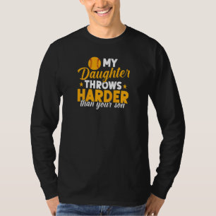 Weibchen Softball Mama meine Tochter throws throws T-Shirt